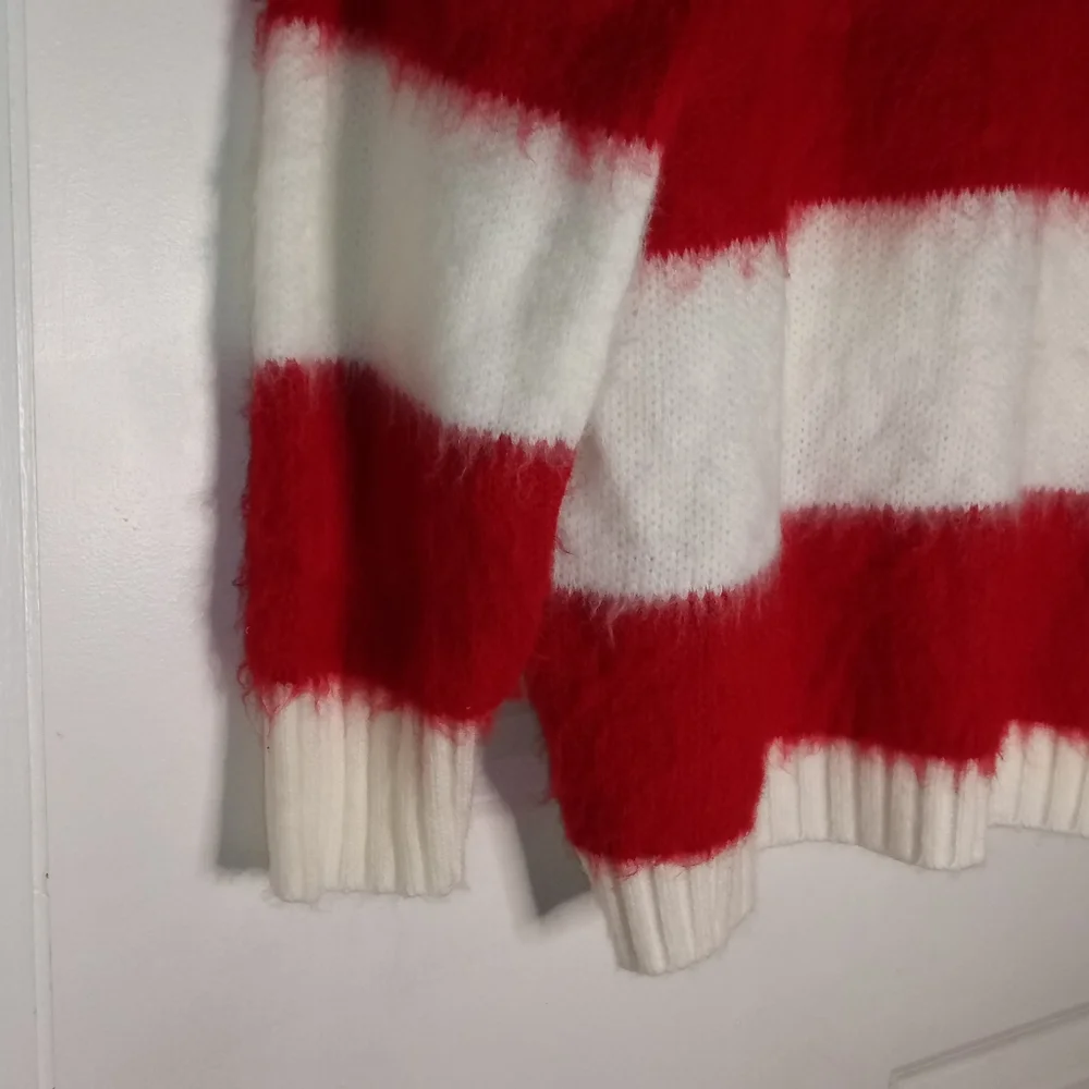 BP Oversize Brushed Pullover Red Ivory Striped XS